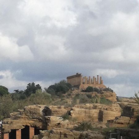 לינה וארוחת בוקר אגריג'נטו Locazione Turistica Domus Re מראה חיצוני תמונה