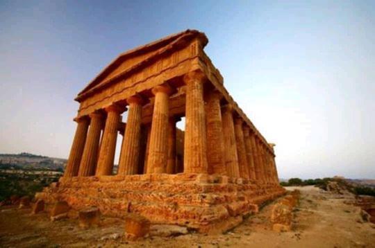 לינה וארוחת בוקר אגריג'נטו Locazione Turistica Domus Re מראה חיצוני תמונה