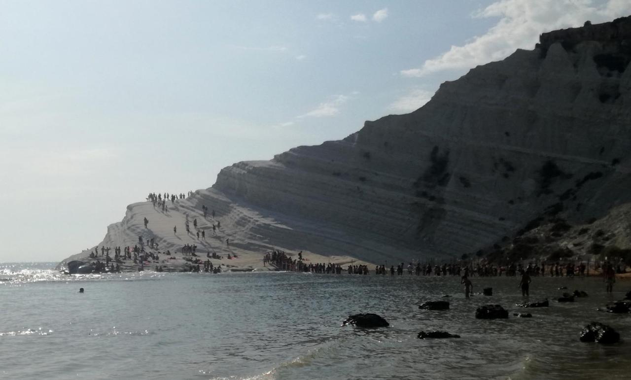 לינה וארוחת בוקר אגריג'נטו Locazione Turistica Domus Re מראה חיצוני תמונה