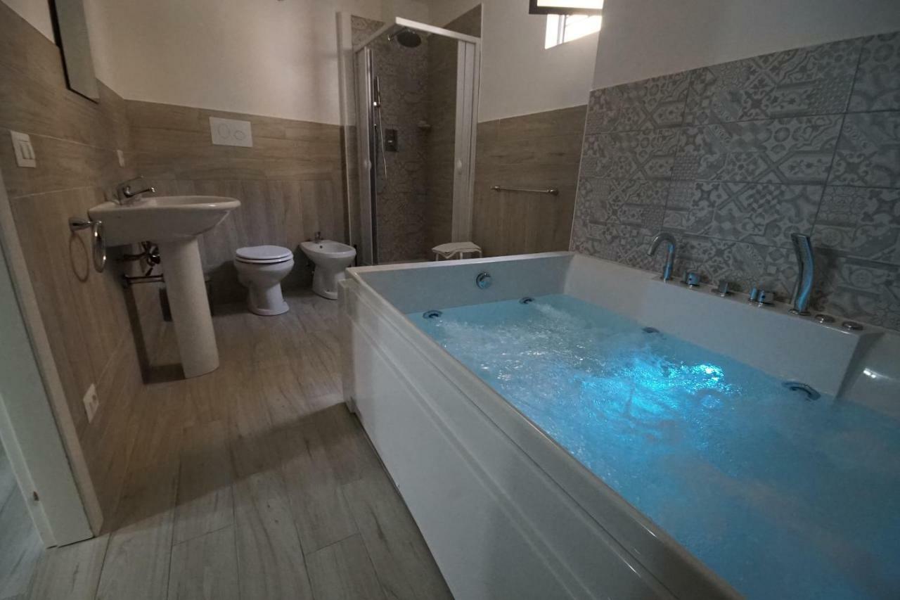 לינה וארוחת בוקר אגריג'נטו Locazione Turistica Domus Re מראה חיצוני תמונה